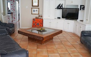 3 Bedroom Apartment in Atholhurst