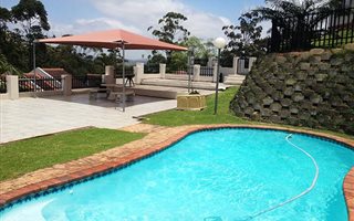 2 Bedroom Simplex in Cowies Hill Park