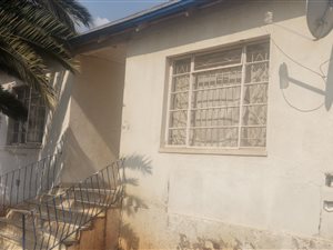 9 Bed House in Judiths Paarl