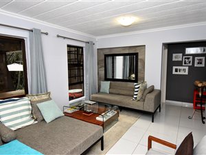 2 Bed Apartment in Fourways