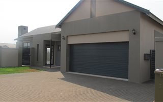 3 Bedroom House in Midstream Meadows