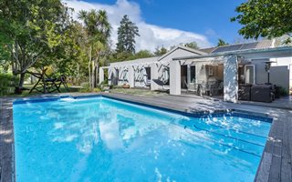 5 Bedroom House in Constantia Upper