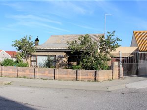 3 Bed House in Booysen Park
