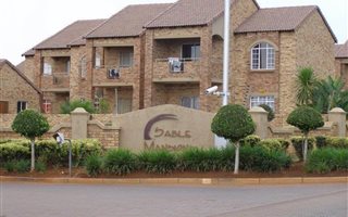 2 Bedroom Apartment in Mooikloof Ridge