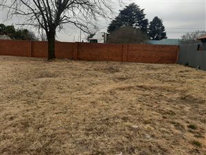 503 m² Land available in Denneoord