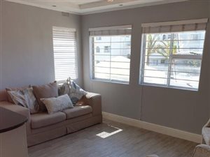 Bachelor apartment in Bloubergstrand