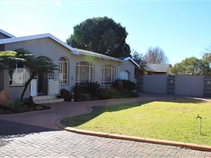 3 Bed House in Van Dyk Park