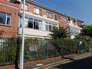 1.5 Bed Apartment in Essenwood