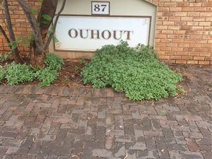 2 Bed Apartment in Ruimsig