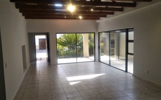 2 Bedroom Cluster in Bryanston East