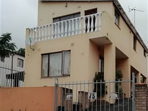 3 Bed House in Chatsworth Central