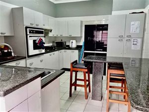 4 Bed House in Orange Grove