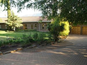 5 Bed House in Joubertina