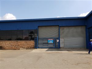 1925 m² Industrial space in Isando