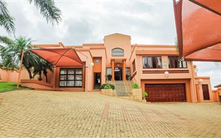 5 Bedroom House in Shelly Beach