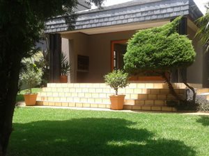 2 Bed Apartment in Northcliff