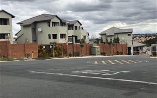2 Bedroom Apartment in Kyalami Hills
