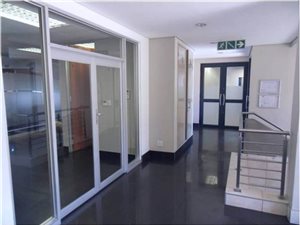 386 m² Office Space in Meyersdal