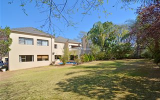 5 Bedroom House in Kyalami Estate