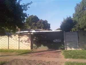 3 Bed House in Vanderbijlpark CE1