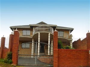 6 Bed House in Tongaat Central