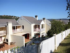 3 Bed House in Green Pastures