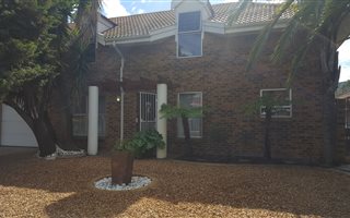 4 Bedroom House in Kleinbosch