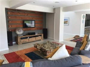 6 Bed House in Blairgowrie