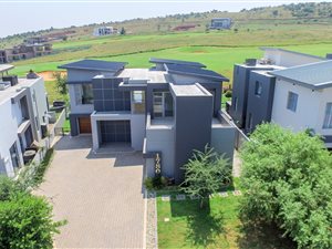 4 Bedroom House in Eye of Africa