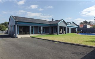 5 Bedroom House in Albemarle