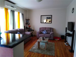 2.5 Bed Apartment in Umbilo