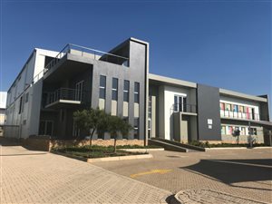 1964 m² Industrial space in Lanseria and surrounds