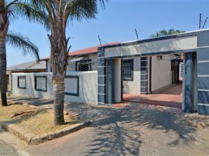 3 Bed House in Newlands