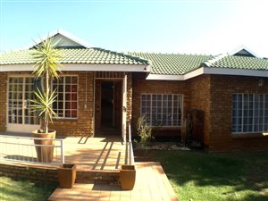 3 Bed Duet in Faerie Glen