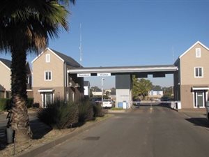 480 m² Land available in Vanderbijlpark Central