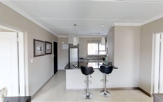 2 Bedroom Apartment in Rooihuiskraal North