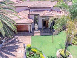 4 Bed House in Sunward Park