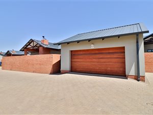 2 Bed Apartment in Six Fountains Estate