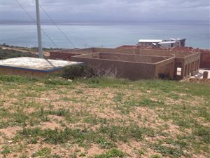 1020 m² Land available in De Bakke