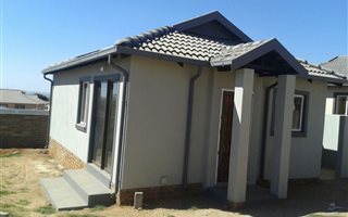 2 Bedroom House in Amandasig