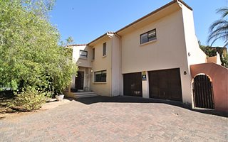 4 Bedroom House in Pearl Rise