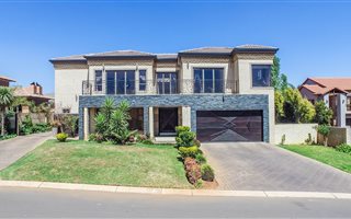 4 Bedroom House in Ebotse Estate