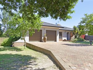 5 Bed House in Eversdal Heights