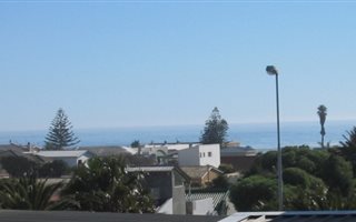 2 Bedroom Apartment in Melkbosstrand