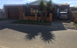 4 Bedroom House in Bethelsdorp
