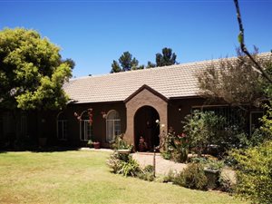 3 Bed House in Brackendowns