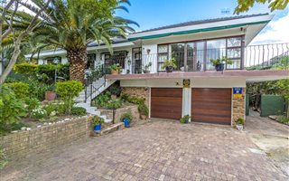4 Bedroom House in Monte Sereno