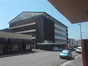3600 m² Commercial space in Congella