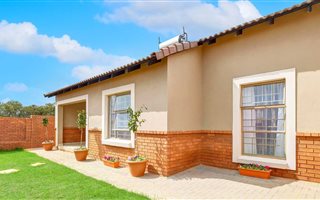 3 Bedroom Townhouse in Monavoni