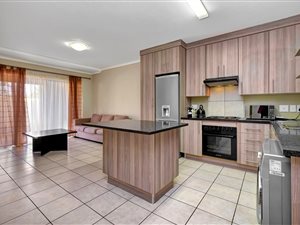 3 Bed Apartment in Ruimsig